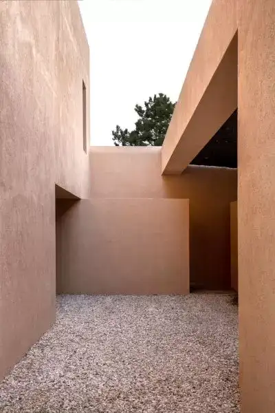 西班牙自然极简住宅  OOAA Arquitectura